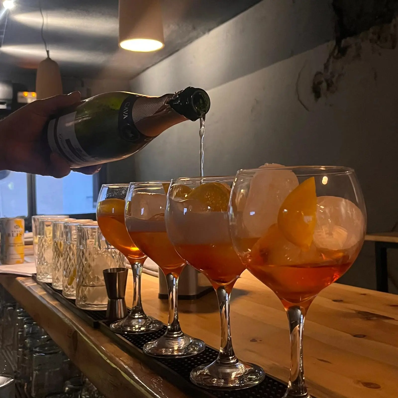 Mezze copas No solo se puede comer, también puedes tomar unas copas