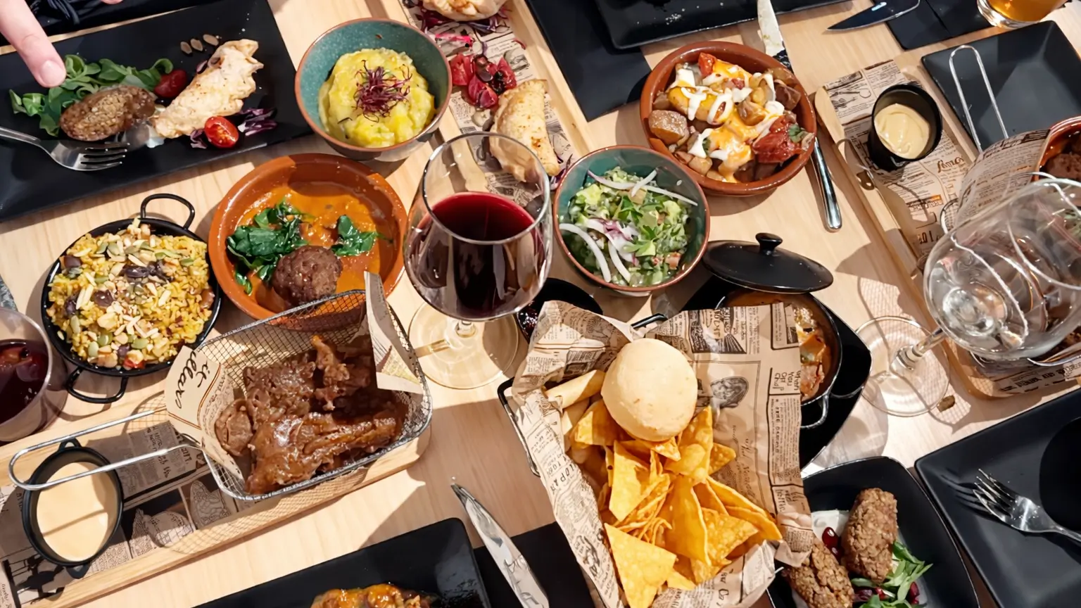 Disfruta de nuestra comida vegana sin gluten Mezze es el único restaurante vegano sin gluten de la ciudad